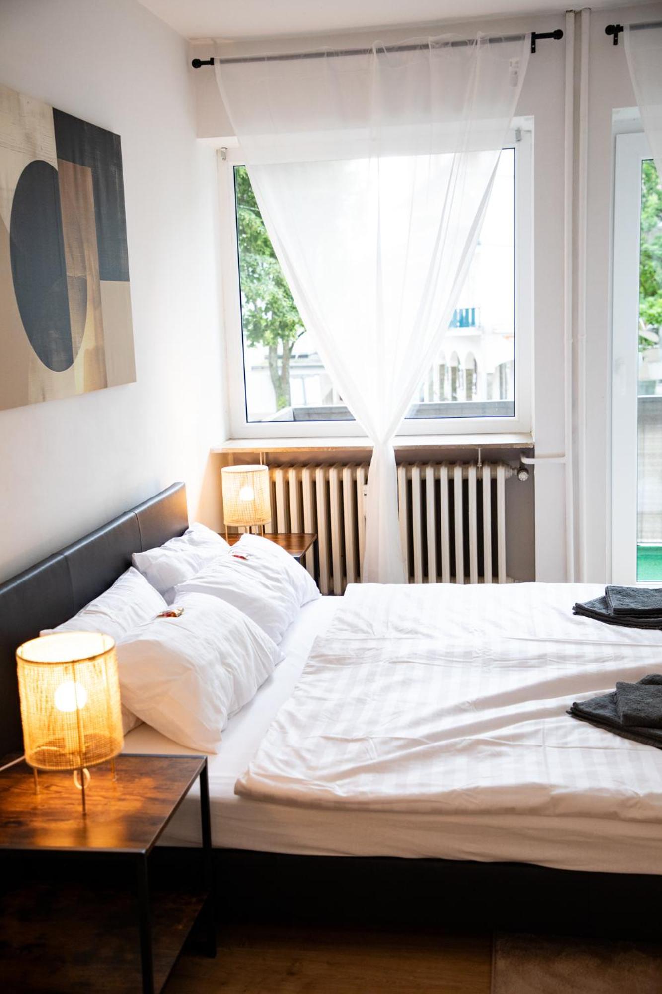 Me Living Bad Pyrmont Innenstadt 10 Meter Balkon Kültér fotó